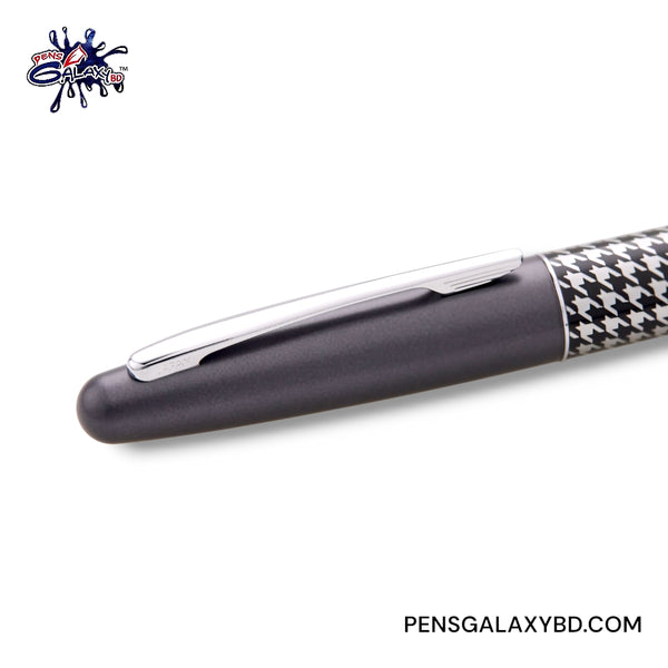 Pilot Metropolitan Fountain Pen - Retro Pop Gray - Cap Close-Up Image