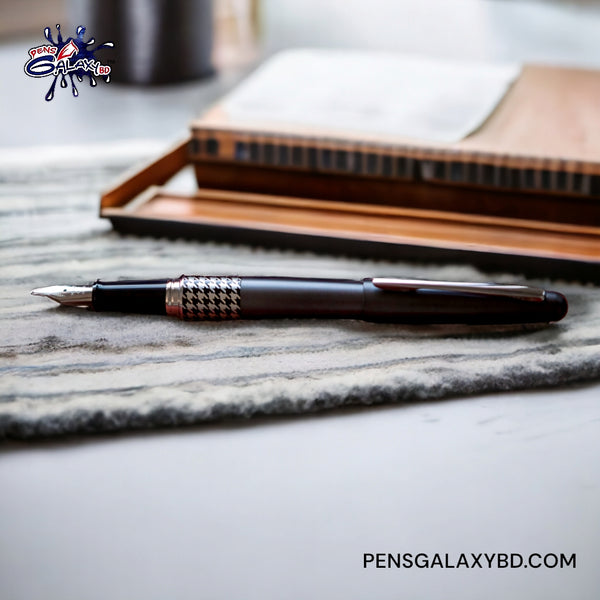 Pilot Metropolitan Fountain Pen - Retro Pop Gray -On a desk