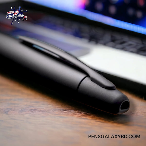 Pilot Vanishing Point Fountain Pen in Matte Black - 18K Gold Pilot Vanishing Point Fountain Pen in Matte Black - 18K Gold - Front more close-up image